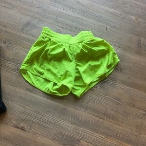 Hotty Hot Low-Rise Lined Short 4"